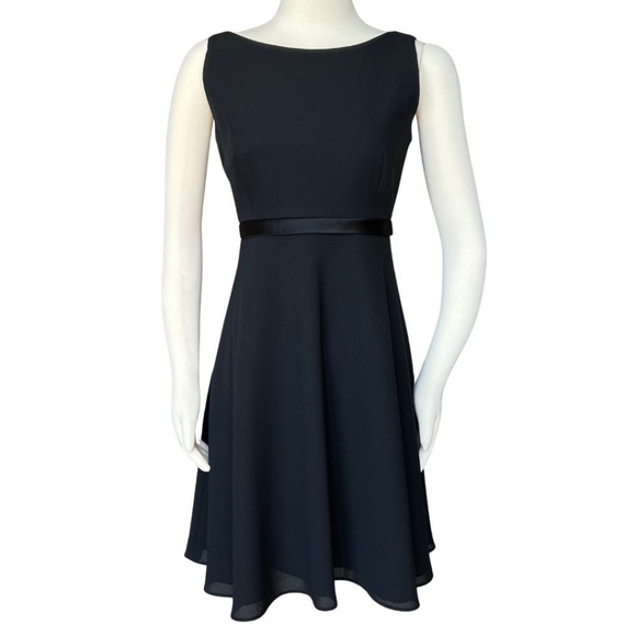 Laundry By Shelli Segal Black Crepe Open Back Cocktail Dress Size 8 - Picture 7 of 9